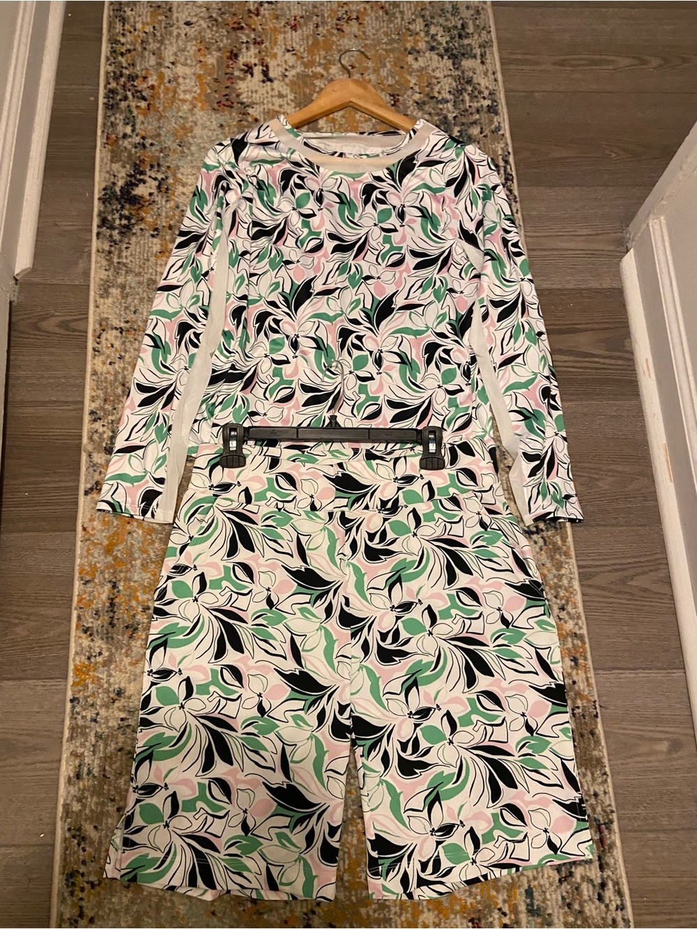 Floral Print Performance Top & Shorts Set in Pink, Mint & Black